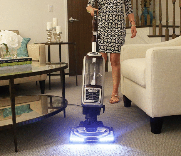 iRobot Vacuum Cleaner Review: Top Roomba Models for 2025